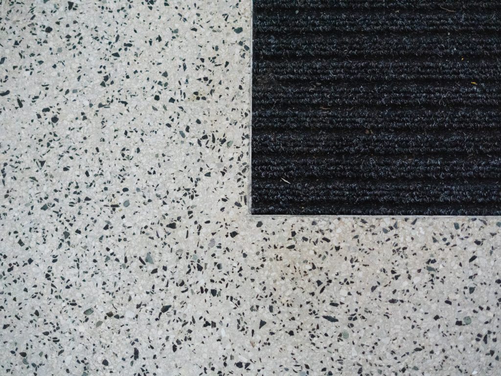 Renovace teraco schodů a podlahy ZŠ Ostrožská Nová ves