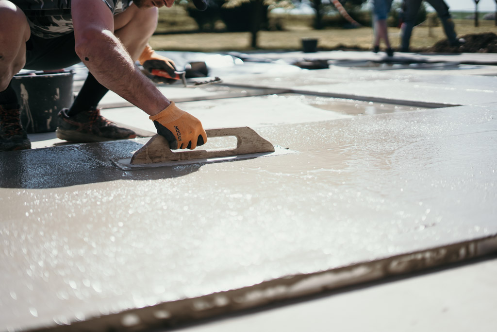 Pokládka teraco podlahy Roštění