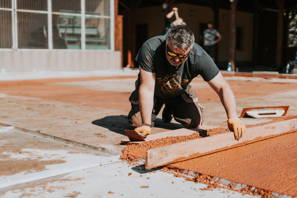 Pokládka teraco podlahy Roštění