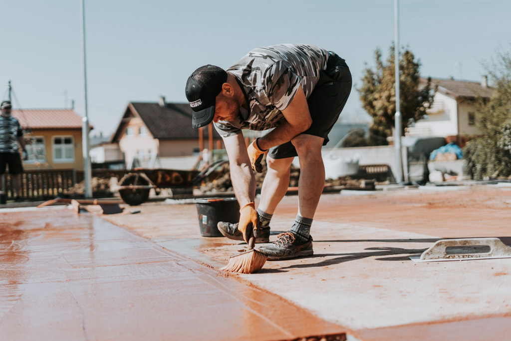 Pokládka teraco podlahy Roštění