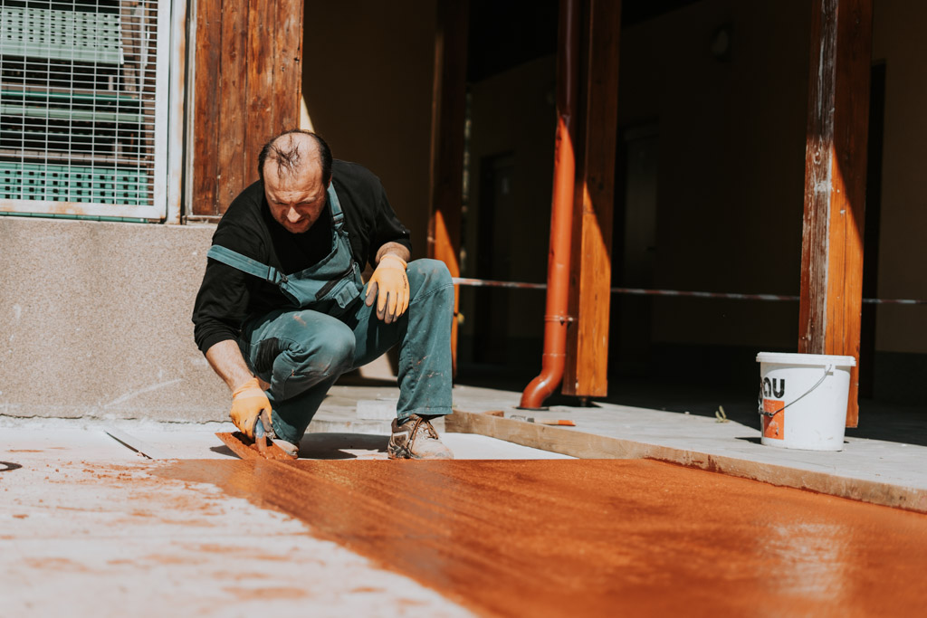 Pokládka teraco podlahy Roštění