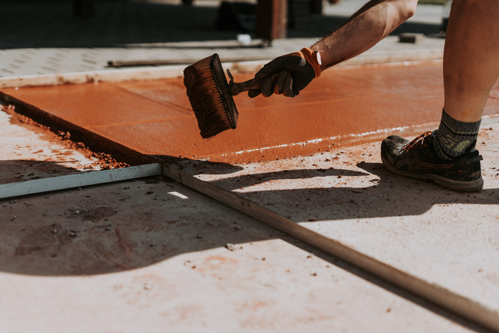 Pokládka teraco podlahy Roštění