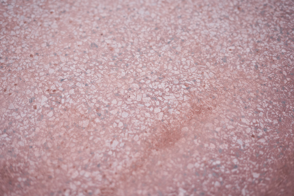 Pokládka teraco podlahy Roštění