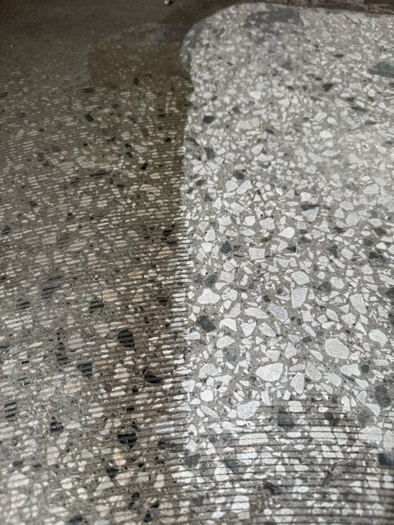 Renovace teraco podlahy a schodiště panelového domu Hulín