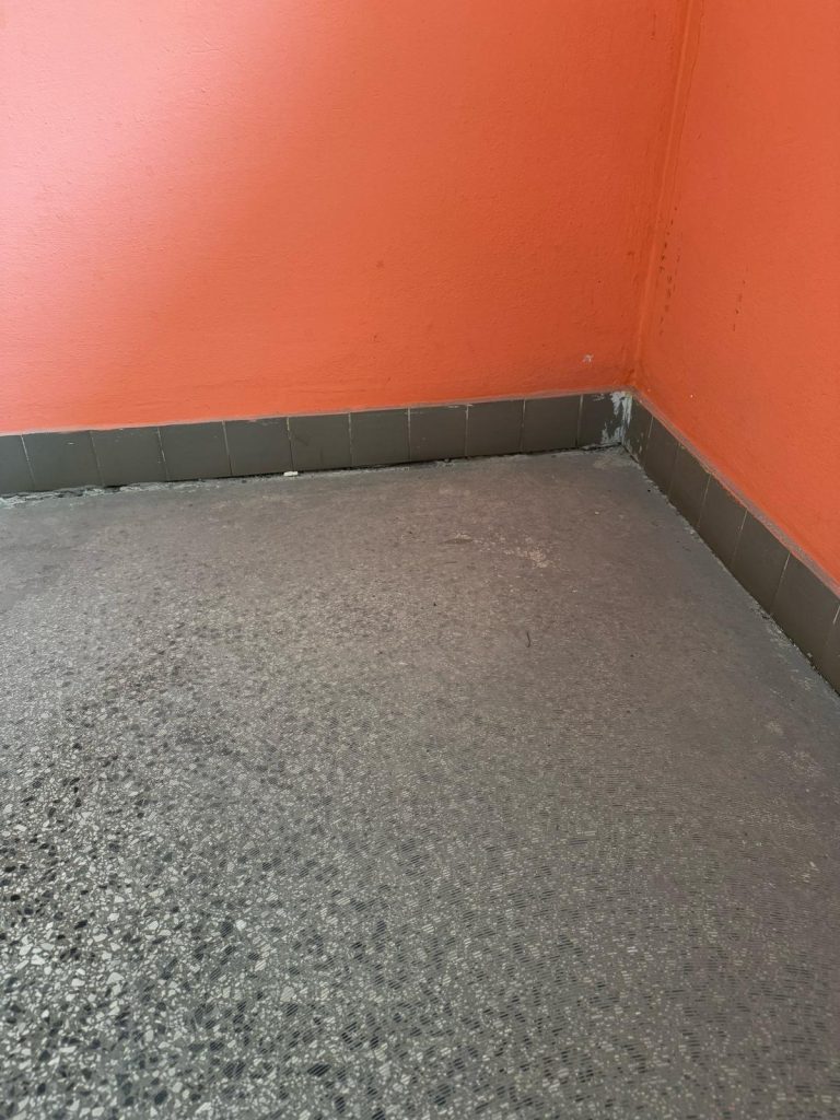 Renovace teraco podlahy a schodiště panelového domu Hulín